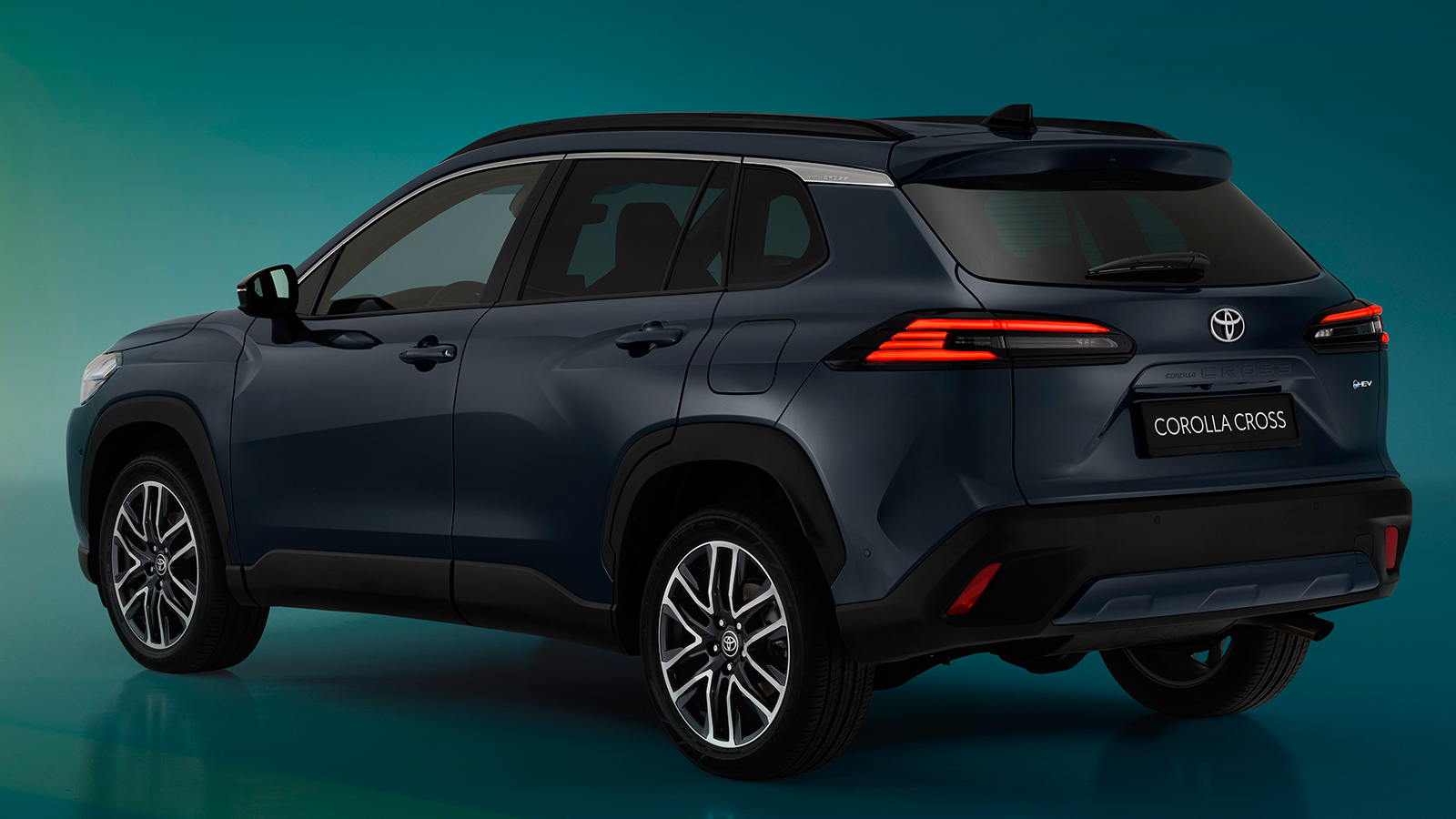 Η Toyota Corolla Cross ανανεώθηκε και απέκτησε έκδοση GR Sport